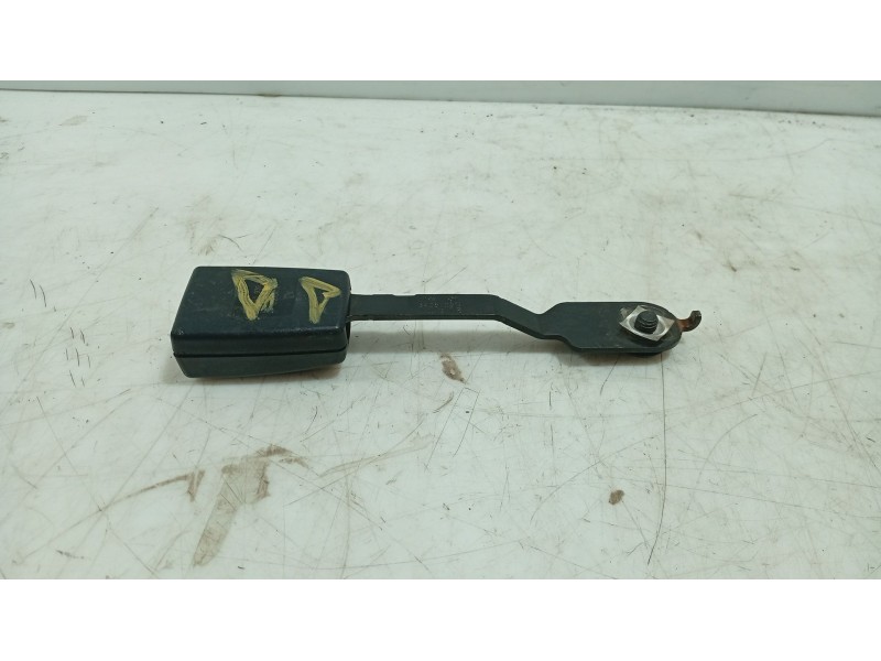 Recambio de anclaje cinturon delantero derecho para citroën c3 ii (sc_) 1.4 referencia OEM IAM   