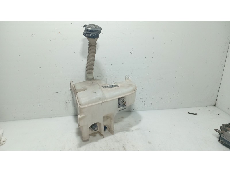 Recambio de deposito limpia para lexus is ii (_e2_) 220d (ale20) referencia OEM IAM 8531530380  