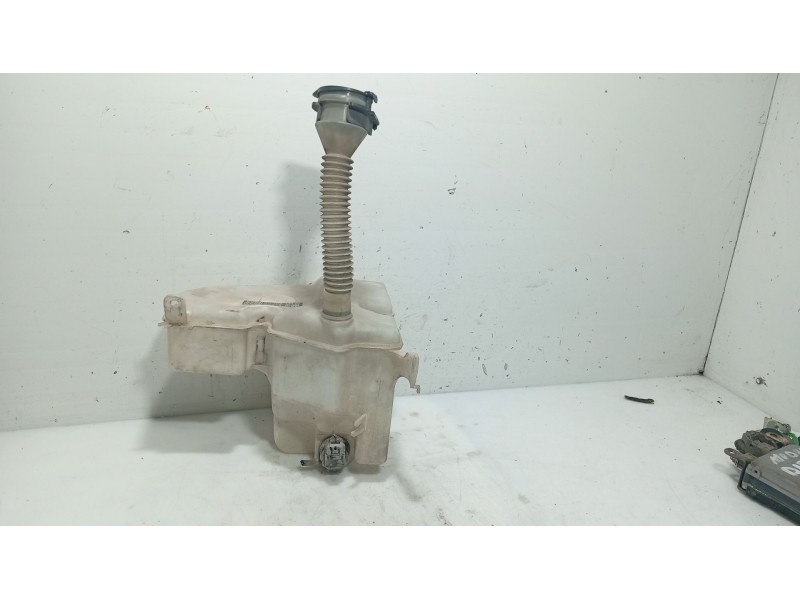Recambio de deposito limpia para lexus is ii (_e2_) 220d (ale20) referencia OEM IAM 8531530380  