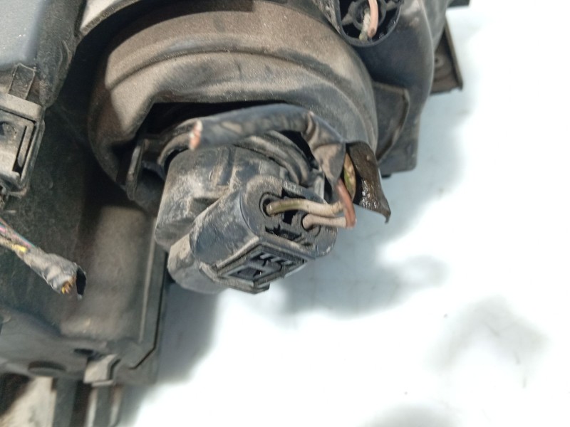 Recambio de faro izquierdo para bmw 3 (e46) 320 d referencia OEM IAM   