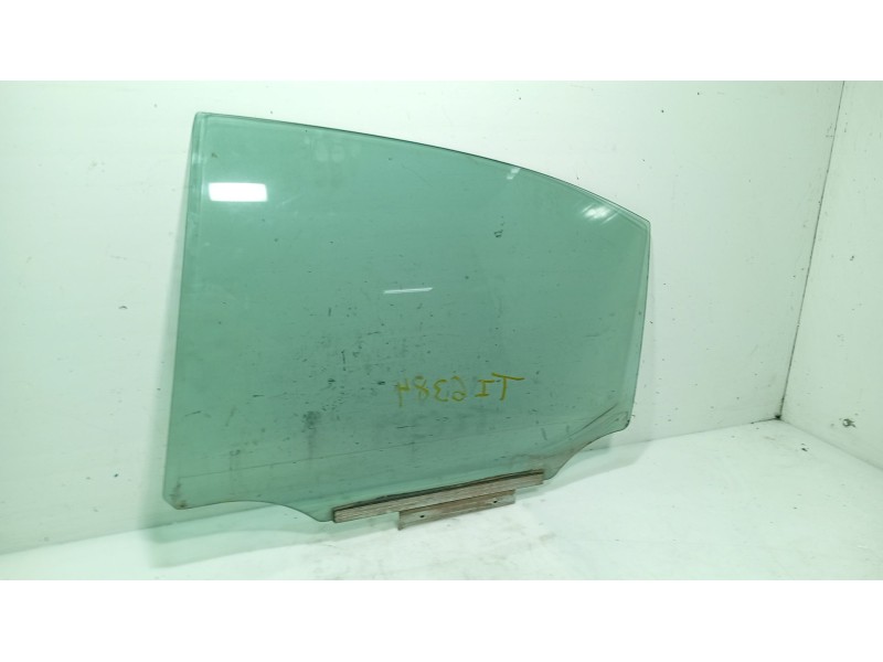 Recambio de luna trasera izquierda para lexus is ii (_e2_) 220d (ale20) referencia OEM IAM 6811453141 / FD22902GT  