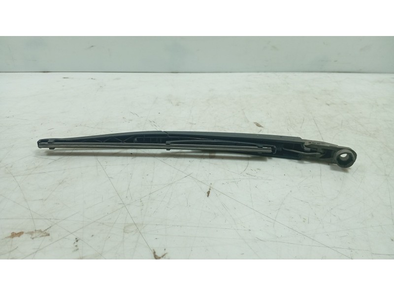 Recambio de brazo limpia trasero para citroën c3 ii (sc_) 1.4 referencia OEM IAM 6429HE  