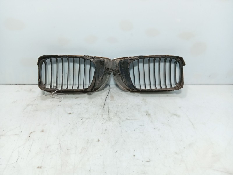 Recambio de moldura para bmw 3 (e46) 320 d referencia OEM IAM 51137030550  