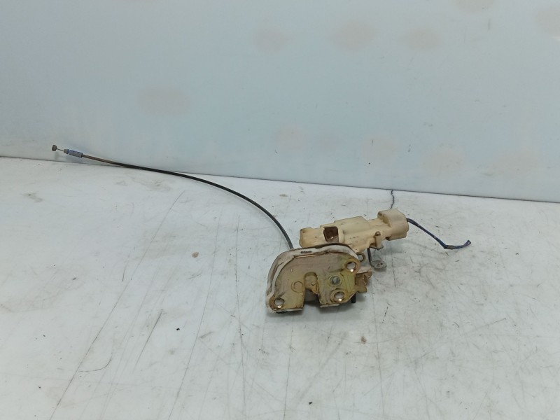 Recambio de cerradura puerta trasera derecha para toyota yaris (_p1_) 1.0 (scp10_) referencia OEM IAM   