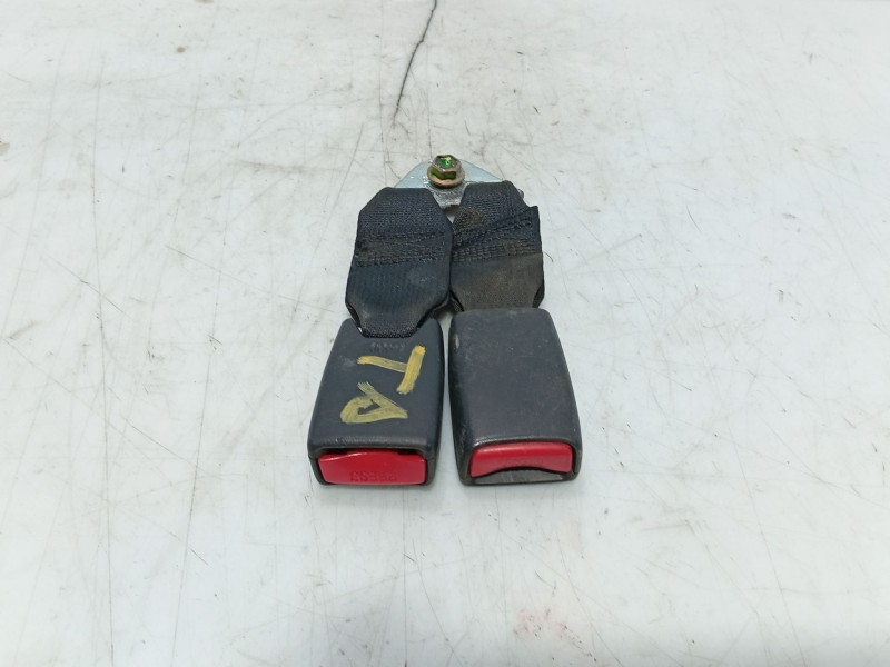 Recambio de anclaje cinturon trasero derecho para toyota yaris (_p1_) 1.0 (scp10_) referencia OEM IAM   
