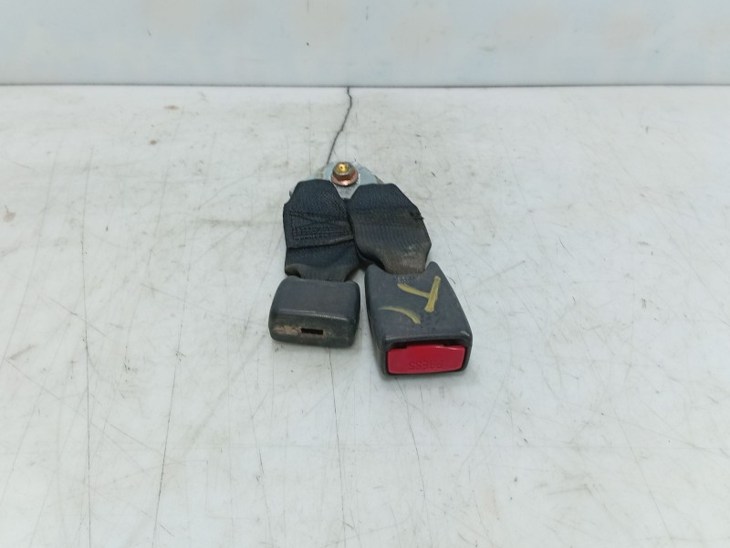 Recambio de anclaje cinturon trasero izquierdo para toyota yaris (_p1_) 1.0 (scp10_) referencia OEM IAM   