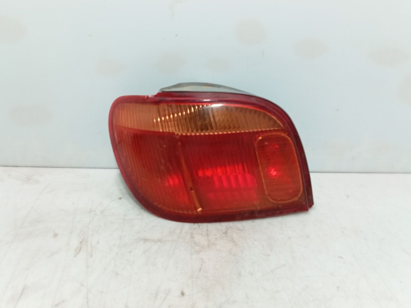 Recambio de piloto trasero izquierdo para toyota yaris (_p1_) 1.0 (scp10_) referencia OEM IAM   