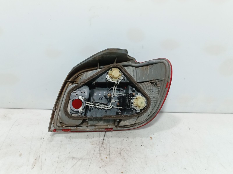 Recambio de piloto trasero izquierdo para toyota yaris (_p1_) 1.0 (scp10_) referencia OEM IAM   