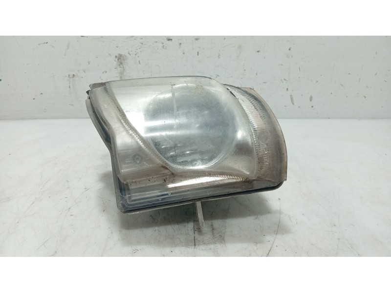 Recambio de faro antiniebla izquierdo para lexus is ii (_e2_) 220d (ale20) referencia OEM IAM 8122153281  