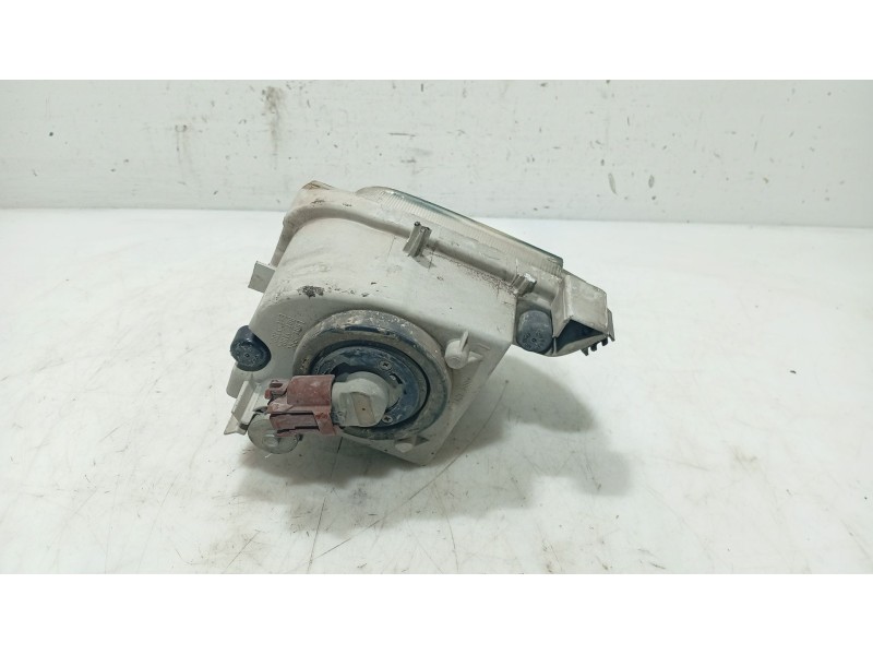 Recambio de faro antiniebla izquierdo para lexus is ii (_e2_) 220d (ale20) referencia OEM IAM 8122153281  