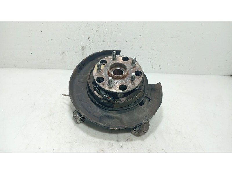 Recambio de mangueta trasera izquierda para lexus is ii (_e2_) 220d (ale20) referencia OEM IAM 4230530110  