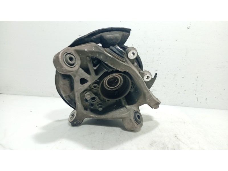 Recambio de mangueta trasera izquierda para lexus is ii (_e2_) 220d (ale20) referencia OEM IAM 4230530110  