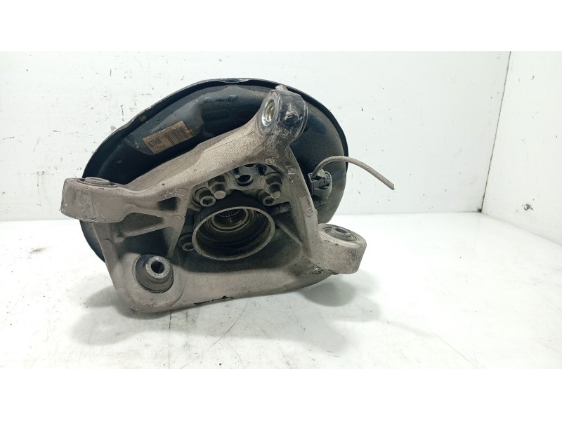 Recambio de mangueta trasera derecha para lexus is ii (_e2_) 220d (ale20) referencia OEM IAM 4230430110  
