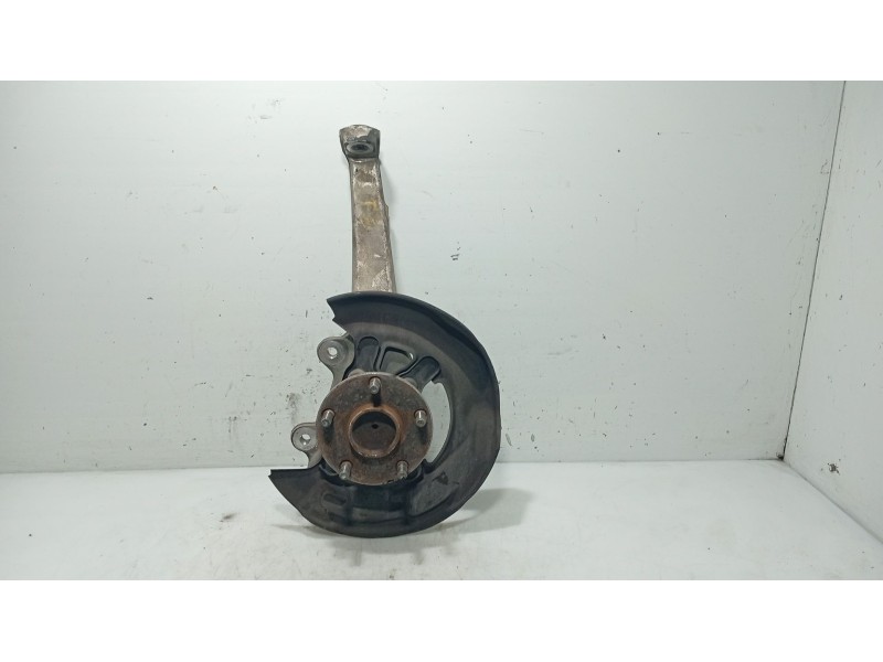 Recambio de mangueta delantera derecha para lexus is ii (_e2_) 220d (ale20) referencia OEM IAM 4320153010  