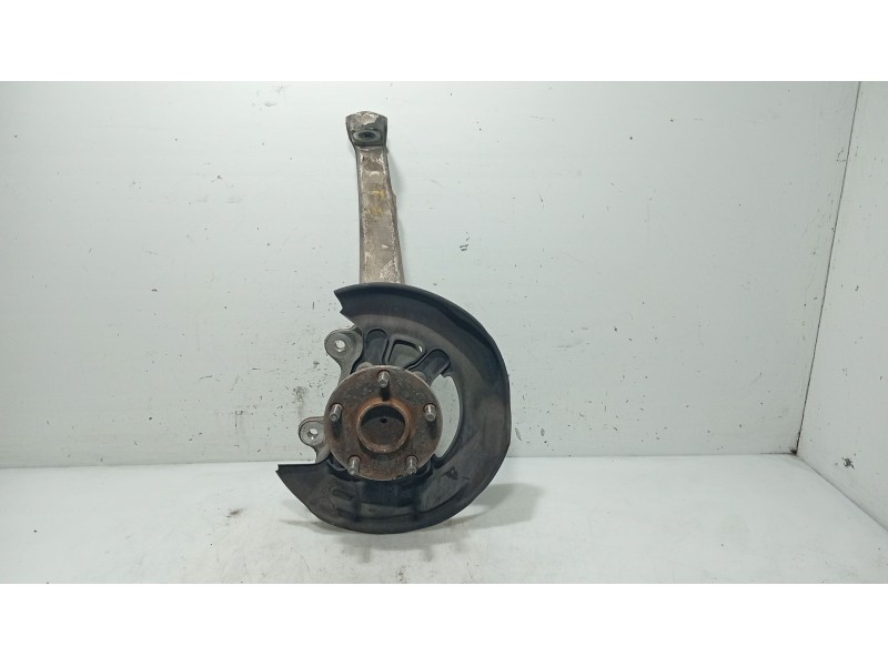 Recambio de mangueta delantera derecha para lexus is ii (_e2_) 220d (ale20) referencia OEM IAM 4320153010  