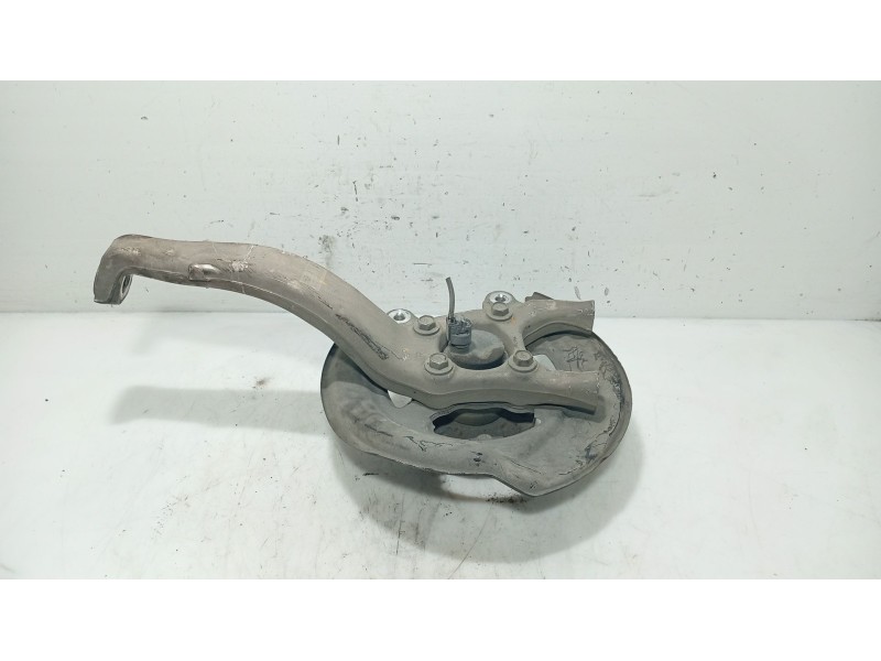 Recambio de mangueta delantera derecha para lexus is ii (_e2_) 220d (ale20) referencia OEM IAM 4320153010  