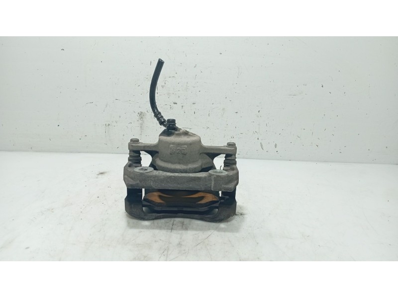 Recambio de pinza freno delantera derecha para lexus is ii (_e2_) 220d (ale20) referencia OEM IAM 4773053060  