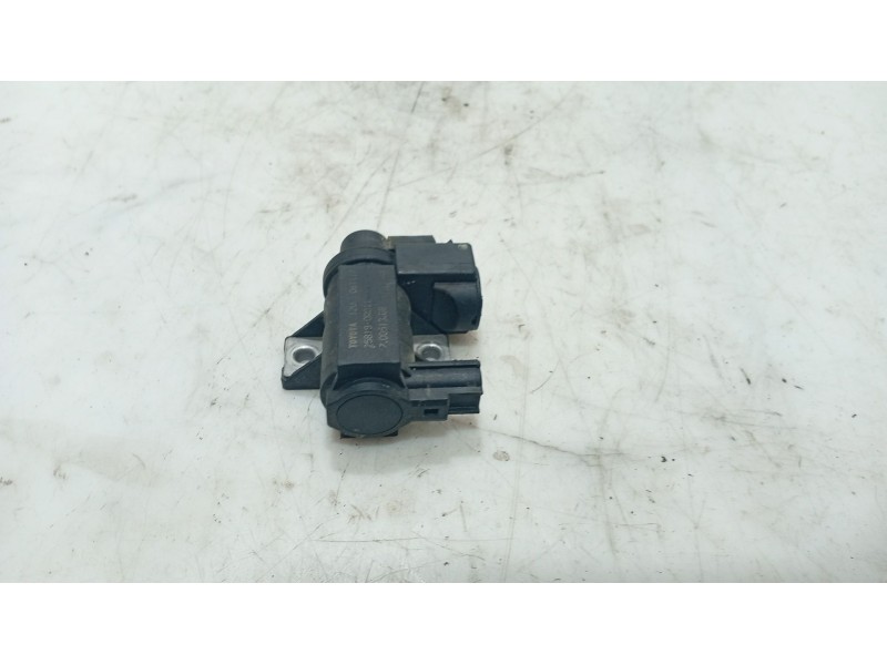 Recambio de valvula para lexus is ii (_e2_) 220d (ale20) referencia OEM IAM   