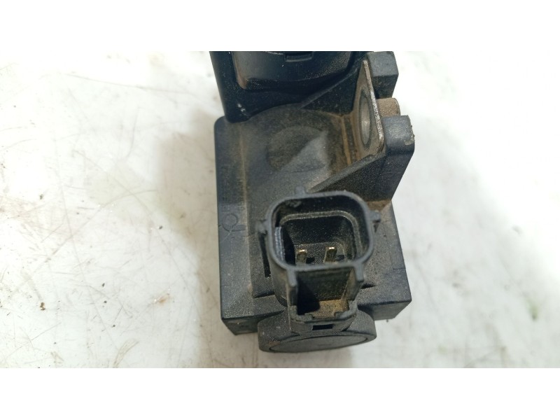 Recambio de valvula para lexus is ii (_e2_) 220d (ale20) referencia OEM IAM   