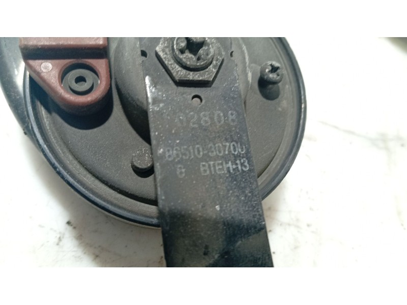 Recambio de claxon para lexus is ii (_e2_) 220d (ale20) referencia OEM IAM 8651030700 / 8652030610  