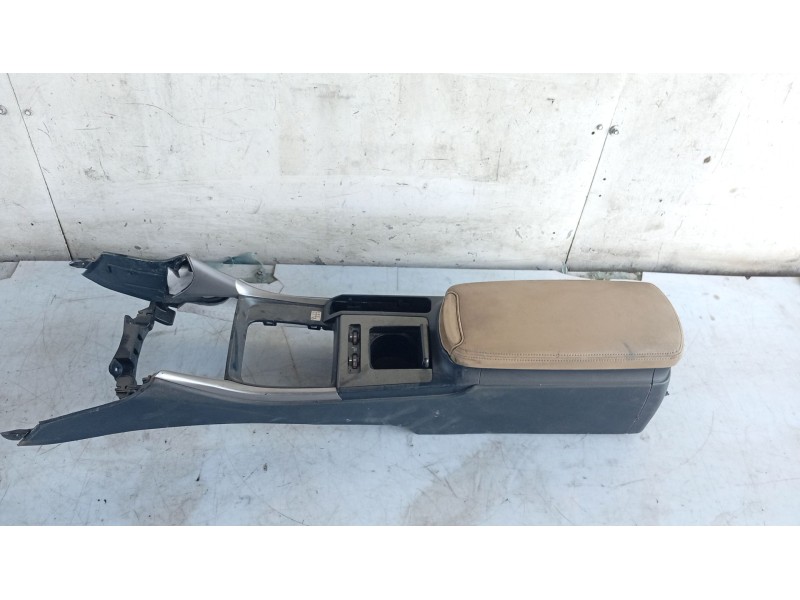 Recambio de consola central para lexus is ii (_e2_) 220d (ale20) referencia OEM IAM   