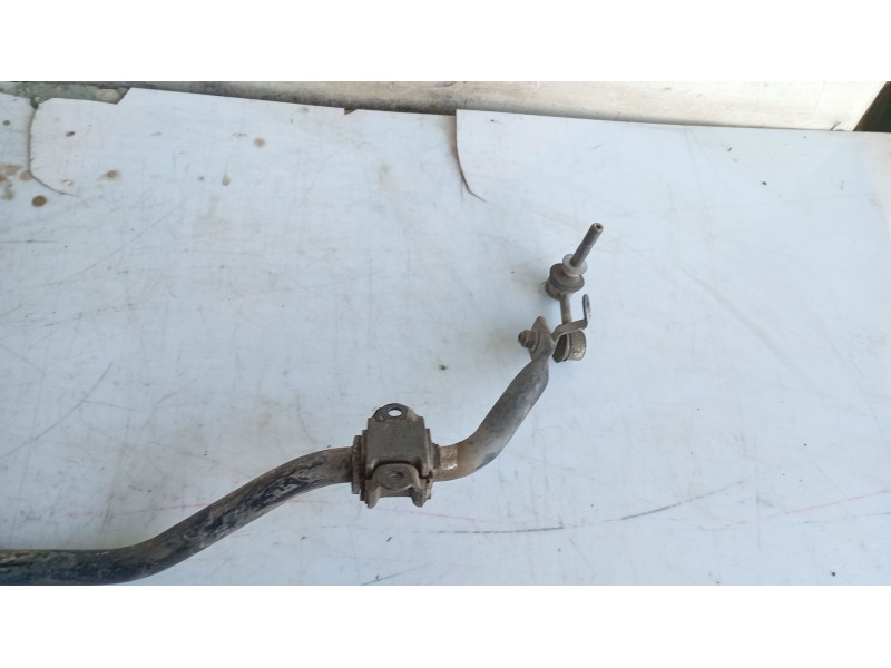 Recambio de barra estabilizadora delantera para lexus is ii (_e2_) 220d (ale20) referencia OEM IAM 4881153040  