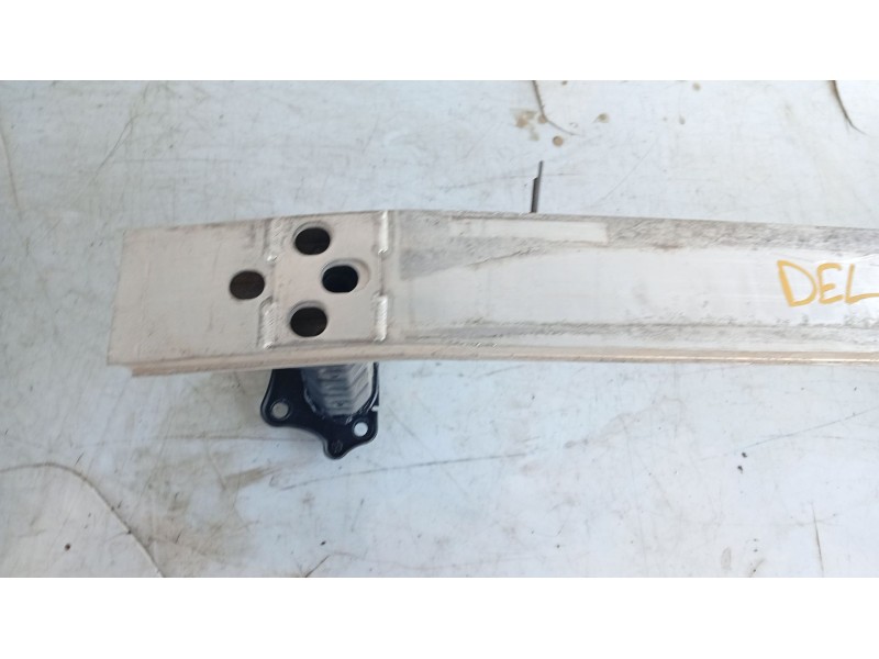 Recambio de refuerzo paragolpes delantero para lexus is ii (_e2_) 220d (ale20) referencia OEM IAM   