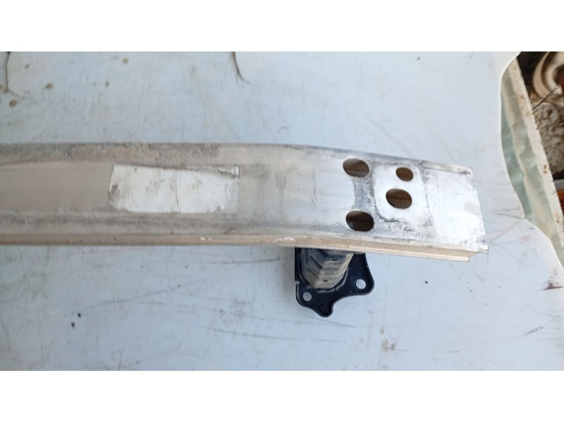 Recambio de refuerzo paragolpes delantero para lexus is ii (_e2_) 220d (ale20) referencia OEM IAM   