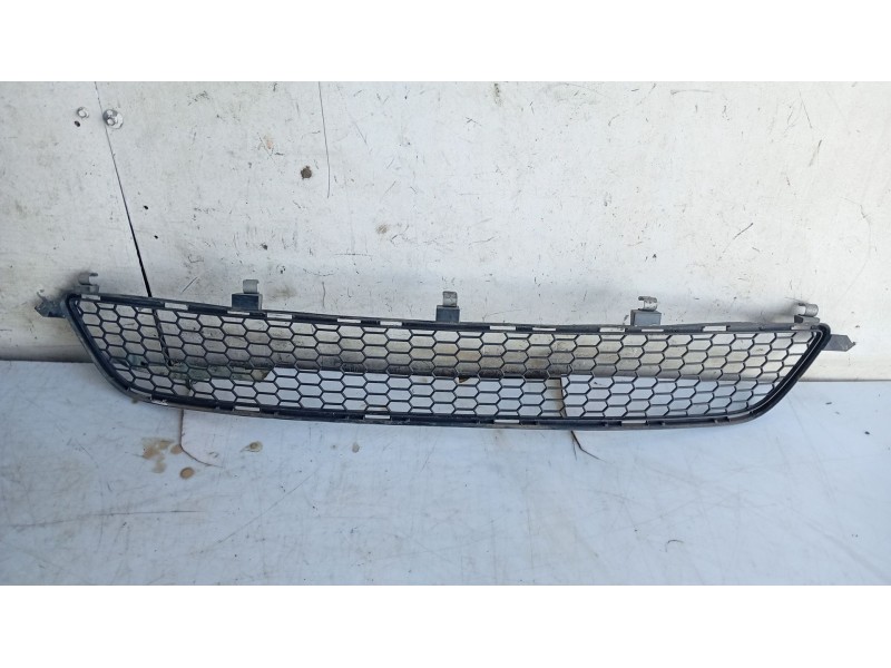 Recambio de moldura para lexus is ii (_e2_) 220d (ale20) referencia OEM IAM   