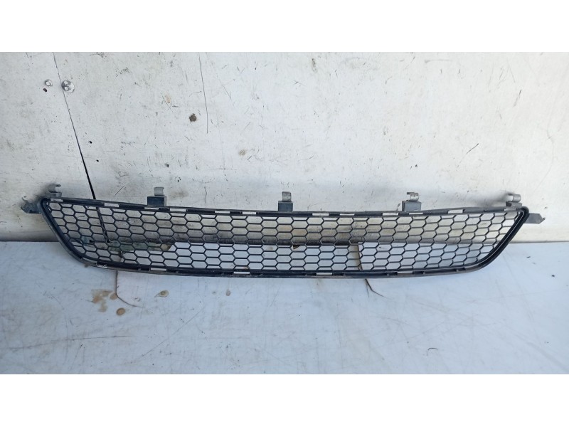 Recambio de moldura para lexus is ii (_e2_) 220d (ale20) referencia OEM IAM   
