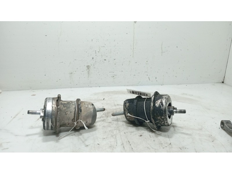 Recambio de soporte para lexus is ii (_e2_) 220d (ale20) referencia OEM IAM   