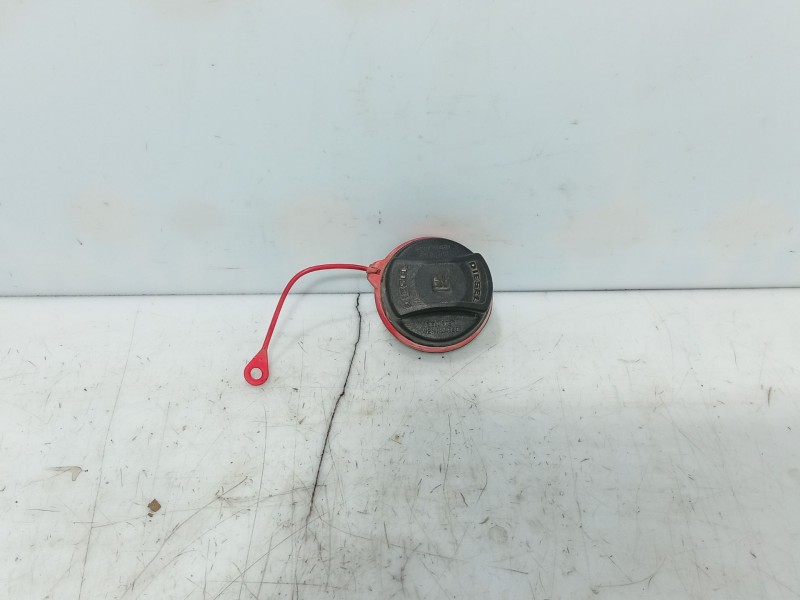 Recambio de tapon combustible para opel astra k (b16) 1.6 cdti (68) referencia OEM IAM 13498954  