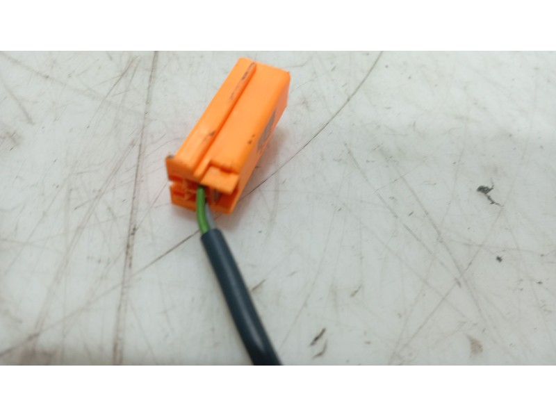 Recambio de anclaje cinturon delantero izquierdo para ford fusion (ju_) 1.4 referencia OEM IAM   