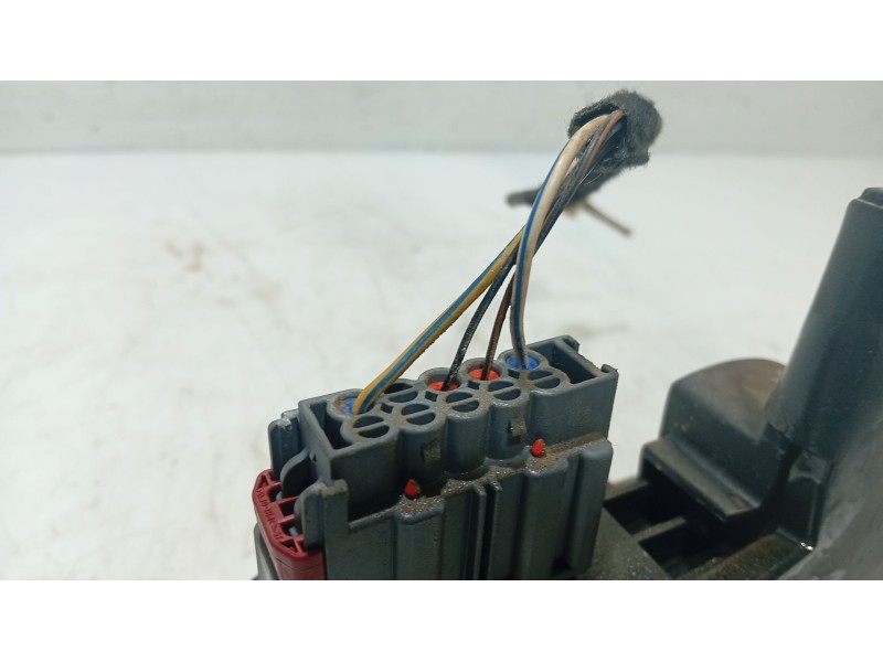 Recambio de cerradura puerta trasera derecha para ford fusion (ju_) 1.4 referencia OEM IAM 1372480  