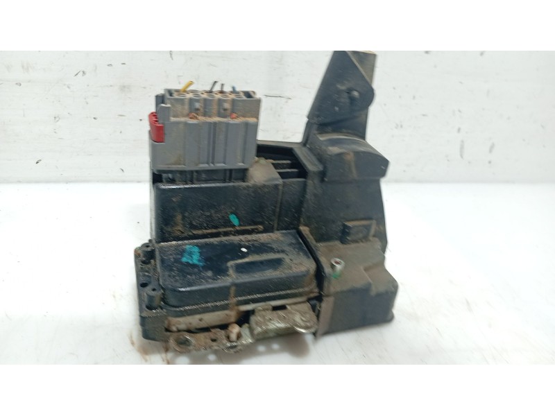 Recambio de cerradura puerta trasera izquierda para ford fusion (ju_) 1.4 referencia OEM IAM 1372486  