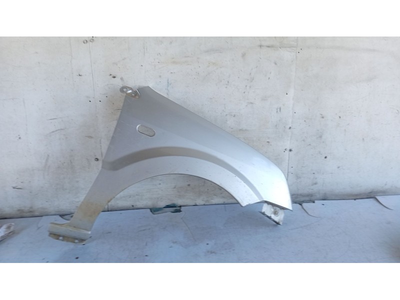 Recambio de aleta delantera derecha para ford fusion (ju_) 1.4 referencia OEM IAM 1420114  