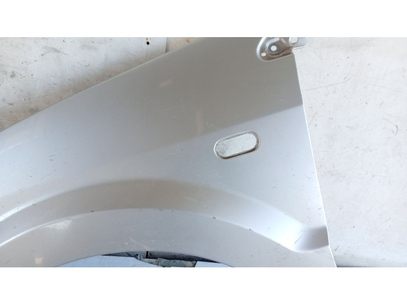 Recambio de aleta delantera izquierda para ford fusion (ju_) 1.4 referencia OEM IAM 1420115  