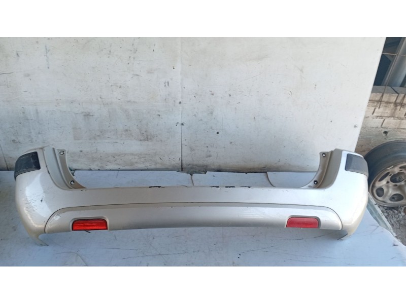 Recambio de paragolpes trasero para ford fusion (ju_) 1.4 referencia OEM IAM 1324511  