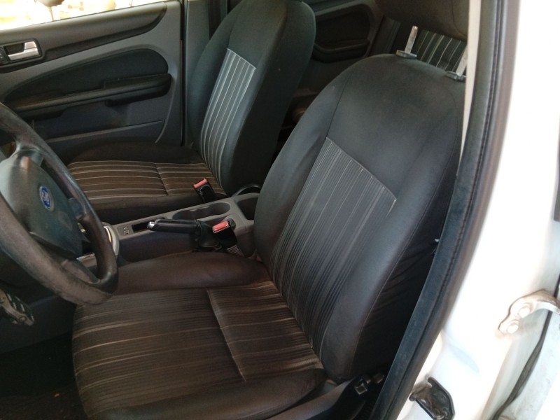 ford focus ii sedán (db_, fch, dh) del año 2010