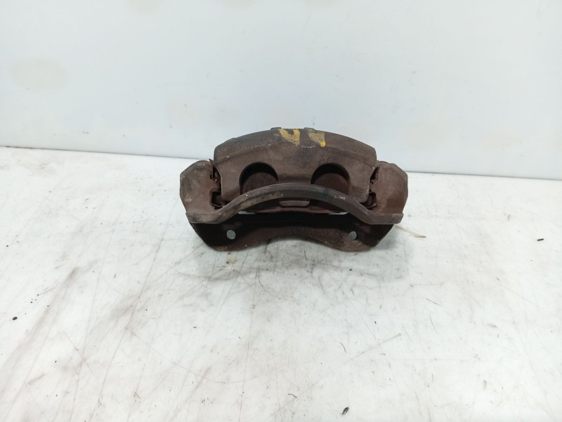 Recambio de pinza freno delantera derecha para ssangyong rexton referencia OEM IAM   