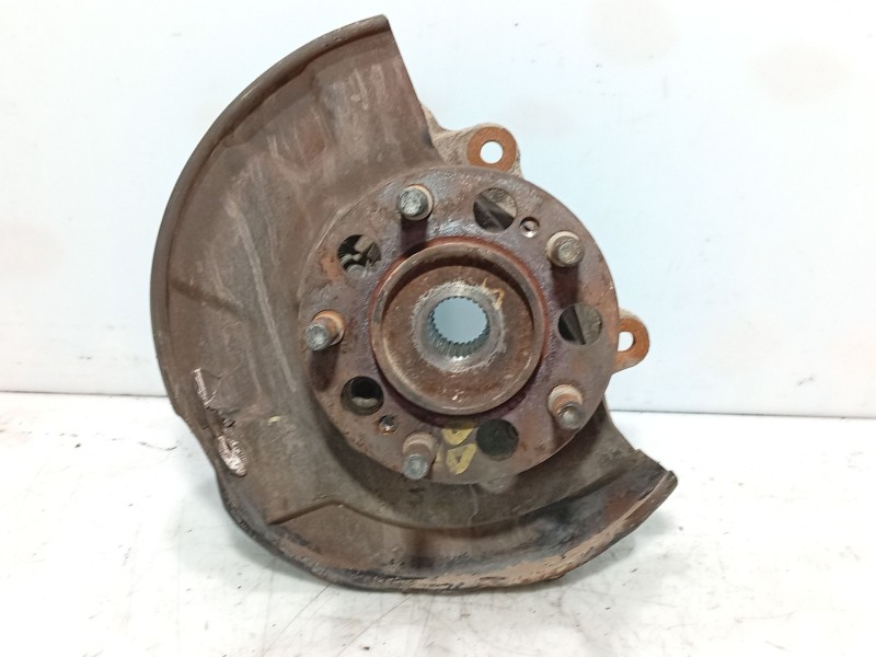 Recambio de mangueta delantera derecha para ssangyong rexton referencia OEM IAM   