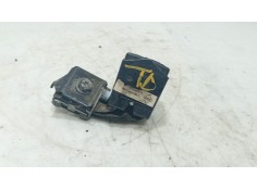 Recambio de anclaje cinturon trasero derecho para renault clio ii (bb_, cb_) 1.2 (bb0a, bb0f, bb10, bb1k, bb28, bb2d, bb2h, cb0a