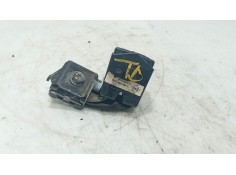Recambio de anclaje cinturon trasero derecho para renault clio ii (bb_, cb_) 1.2 (bb0a, bb0f, bb10, bb1k, bb28, bb2d, bb2h, cb0a 2