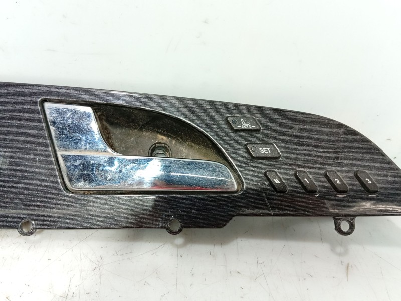 Recambio de maneta interior delantera izquierda para ssangyong rexton referencia OEM IAM   