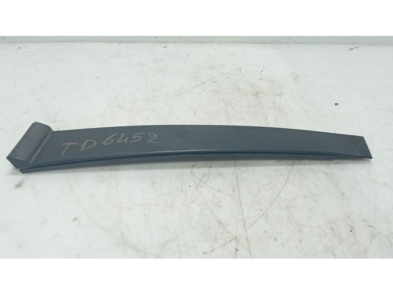 Recambio de moldura para ford fiesta v (jh_, jd_) 1.4 16v referencia OEM IAM   