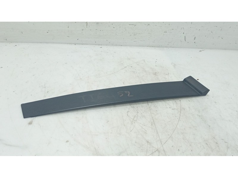 Recambio de moldura para ford fiesta v (jh_, jd_) 1.4 16v referencia OEM IAM   