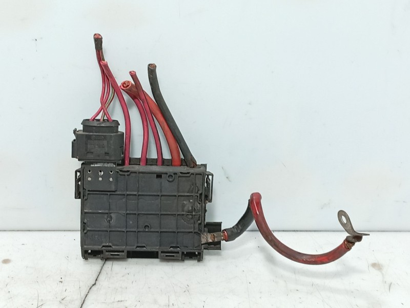 Recambio de caja reles / fusibles para volkswagen new beetle (9c1, 1c1) 1.6 referencia OEM IAM 8D1941824  