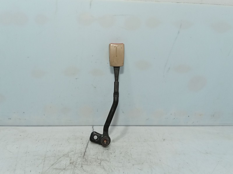 Recambio de anclaje cinturon delantero derecho para volkswagen new beetle (9c1, 1c1) 1.6 referencia OEM IAM   