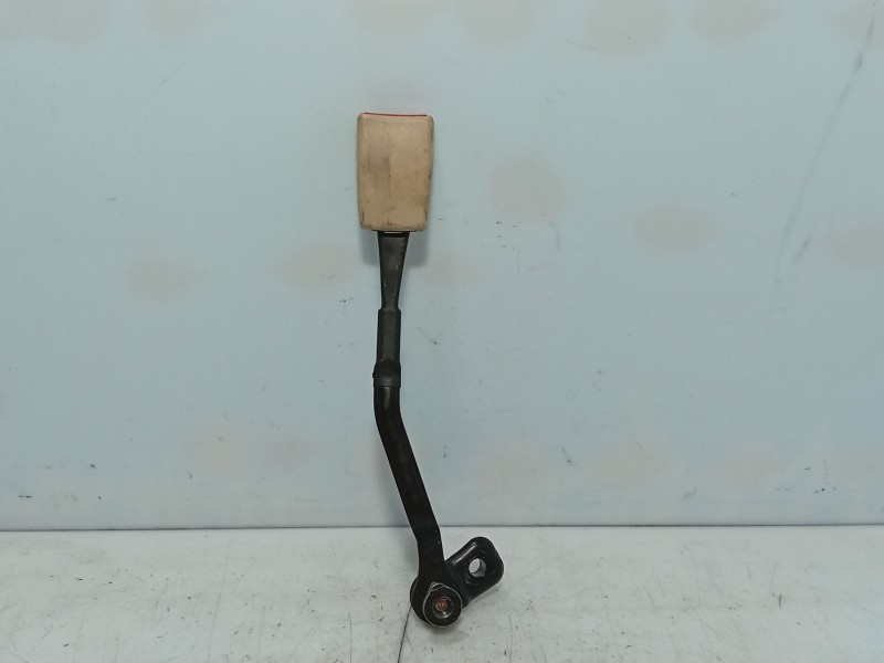 Recambio de anclaje cinturon delantero izquierdo para volkswagen new beetle (9c1, 1c1) 1.6 referencia OEM IAM   