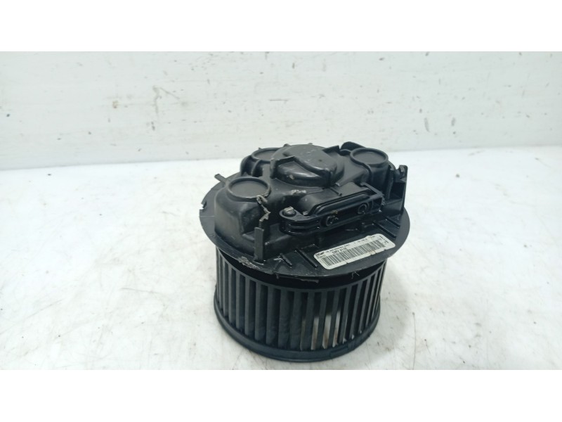 Recambio de ventilador calefaccion para nissan note (e11, ne11) 1.5 dci referencia OEM IAM 272269U01A  